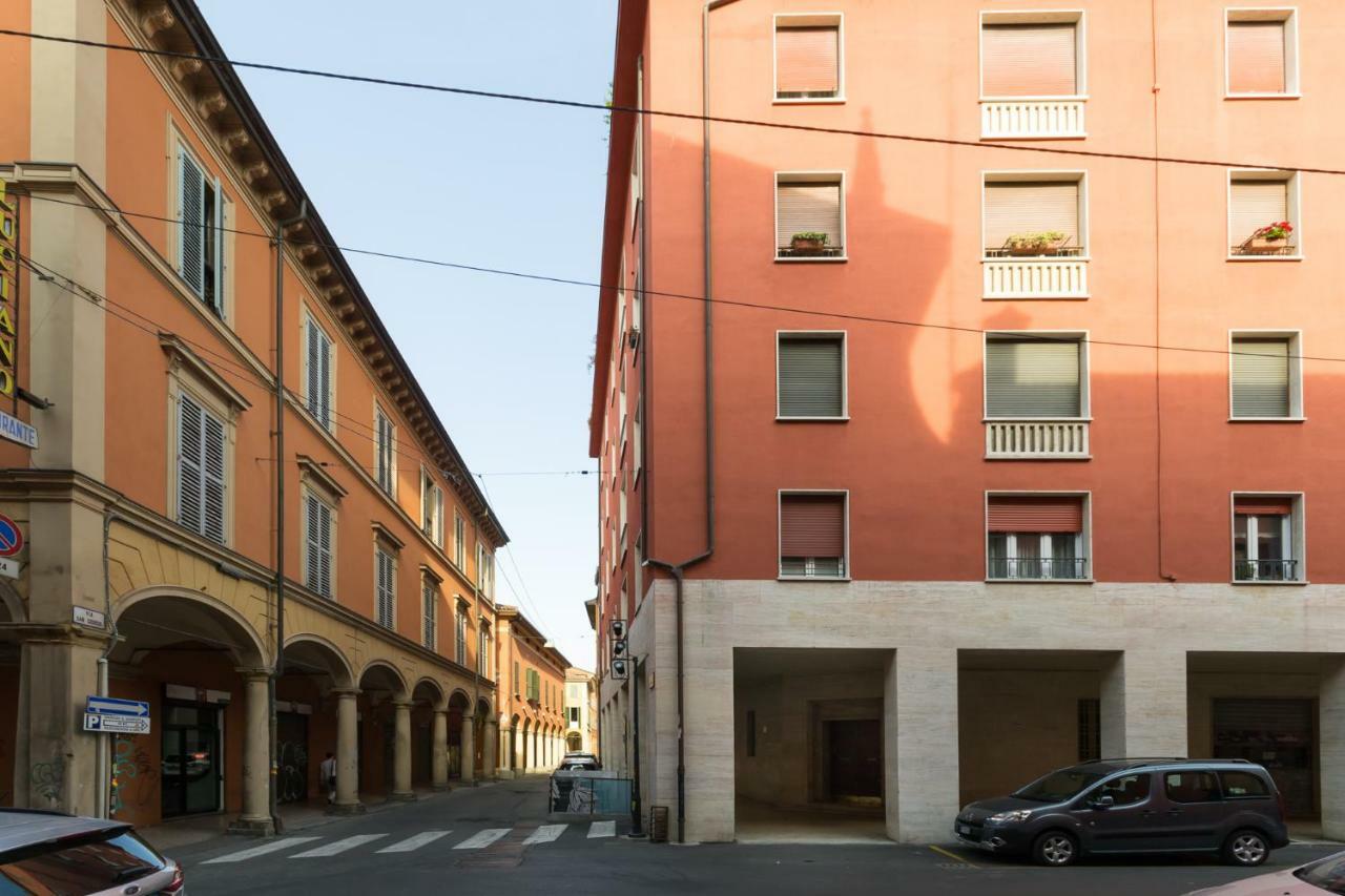 Ferienwohnung Housmart Nazario Sauro 15 Bologna Exterior foto